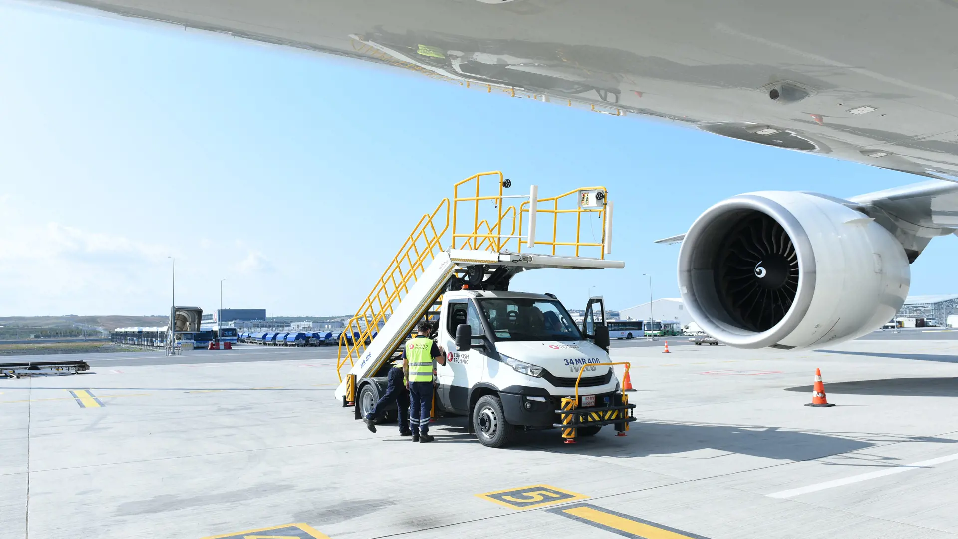 Passenger & Cleaning Stairs