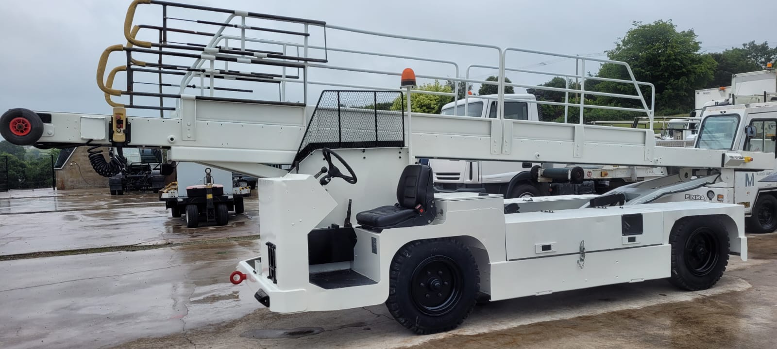 Pre-Owned Belt Loaders